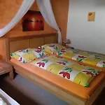 Almhaus Florian Apartman Treffen