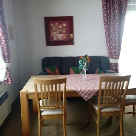 Almhaus Florian * טרפן