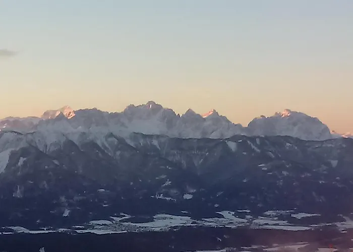 Almhaus Florian Treffen